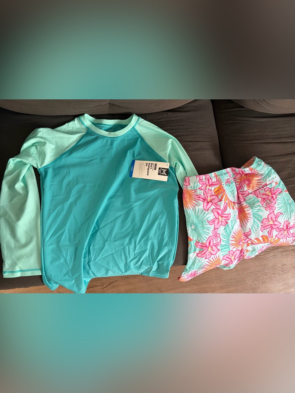 Youth Swim Rashguard Set - Picture 2 of 3